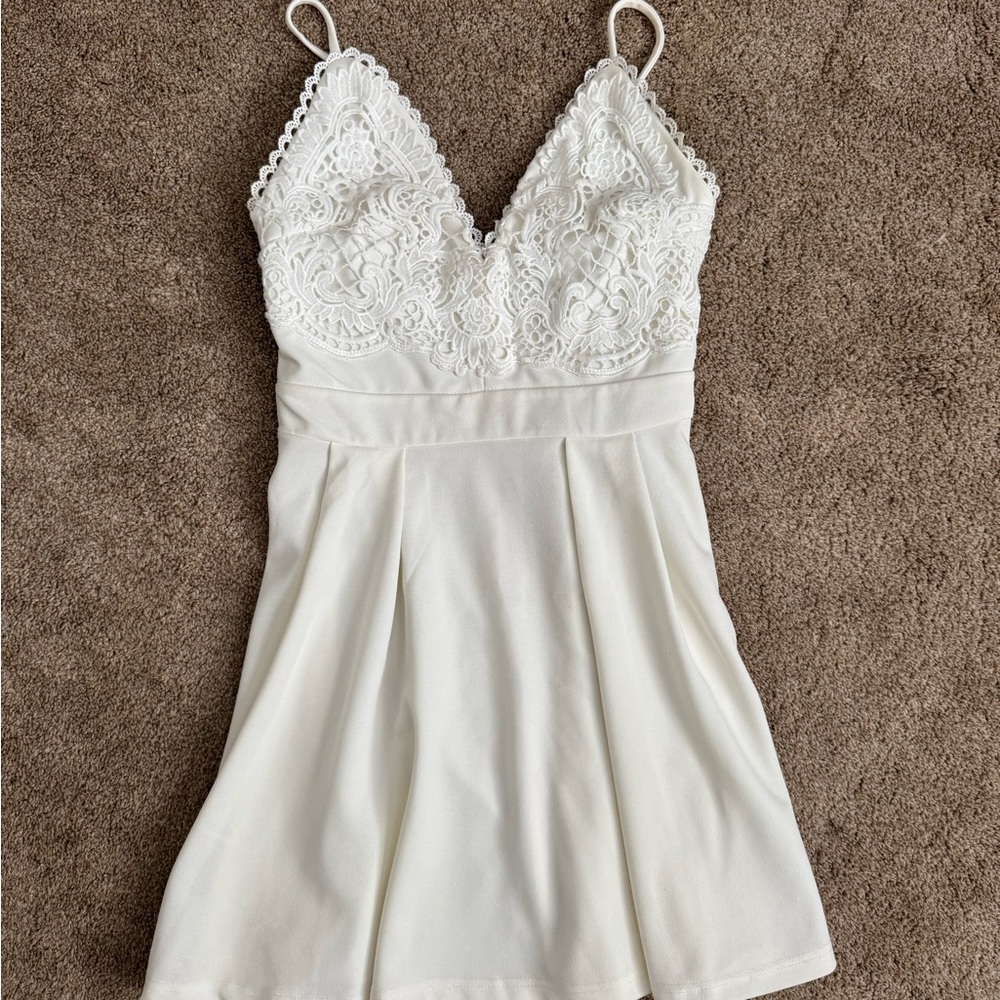 Privy White Lace Spaghetti Strap Dress